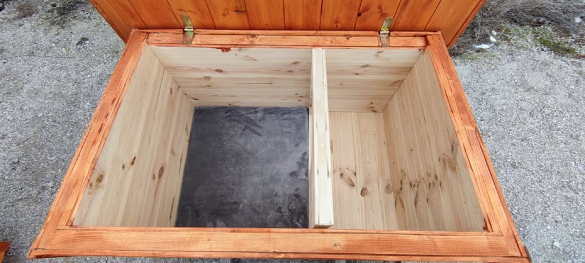 Doppelseitige Matratze für die Hundehütte mit Trennwand